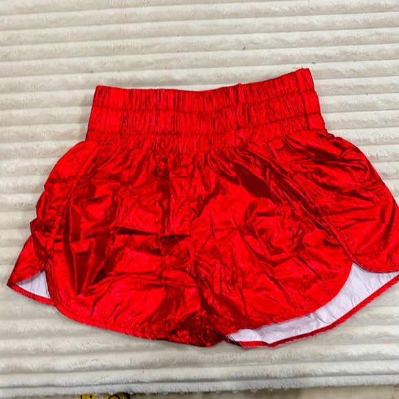 Pink Lily Shorts - Picture 1 of 5